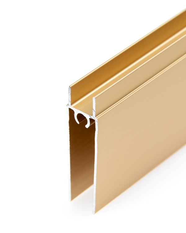 Горизонтальный нижний профиль, цвет матовое золото, 6 м, серия Econom (010/GM)